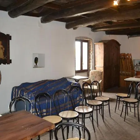 In House - Castello Dei Diamanti Guest house Belvedere Langhe